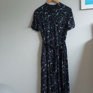 Old Navy Black Island Print  Dress - M